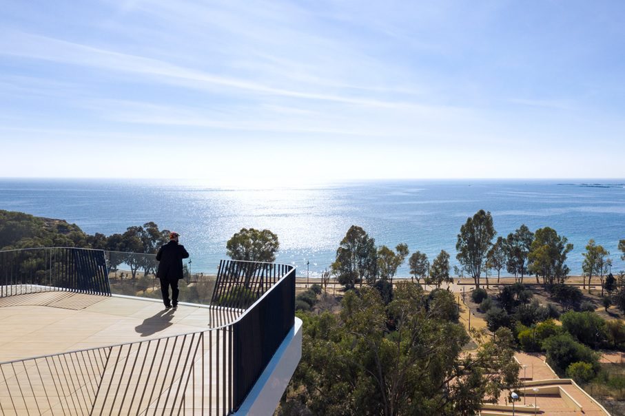 building sea view image