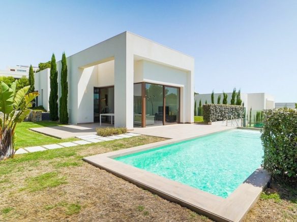 swimming pool image