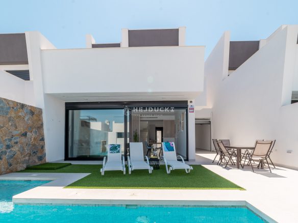 For sale beautiful villa in Lo Pagan