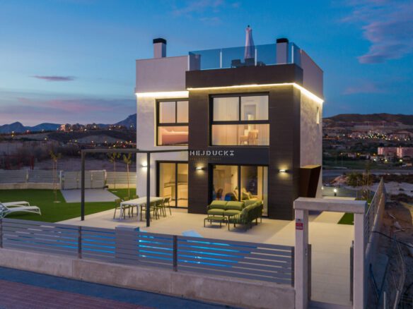 For sale new villas in Alicante.
