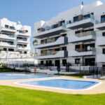 Na sprzedaż ostatnie kilka nowych apartamentów w Villamartin.