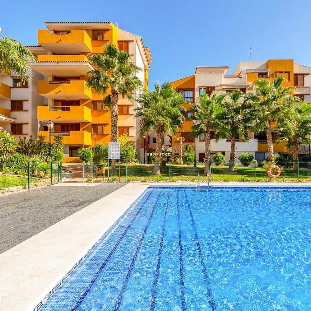 For sale apartment in Punta Prima.