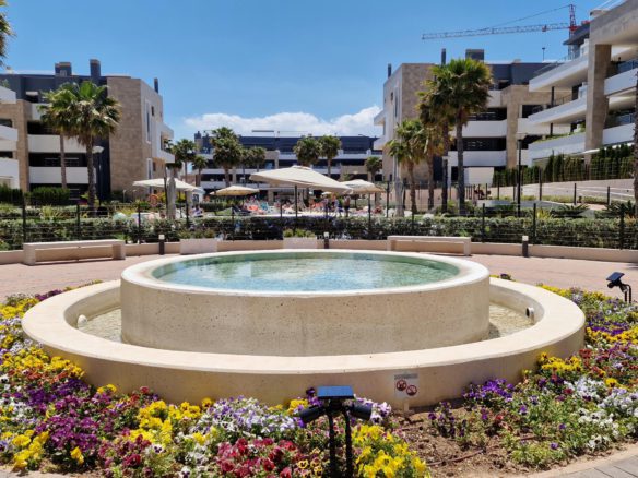 For sale a modern apartment on Playa Flamenca.