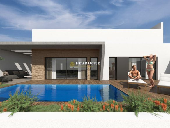 For sale villas with pool in Aguas Nuevas, Torrevieja.