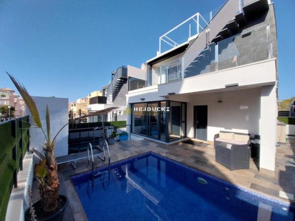 For sale villa in Villamartin