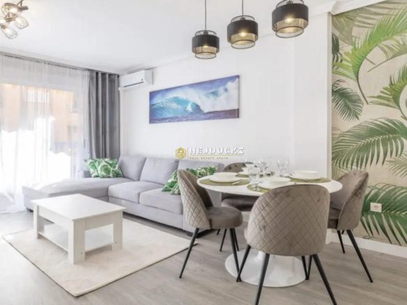 For sale freshly renovated apartment in Torrevieja.