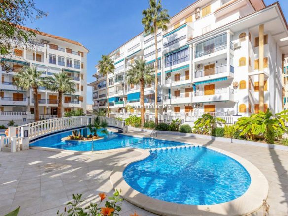 For sale penthouse in La Mata.