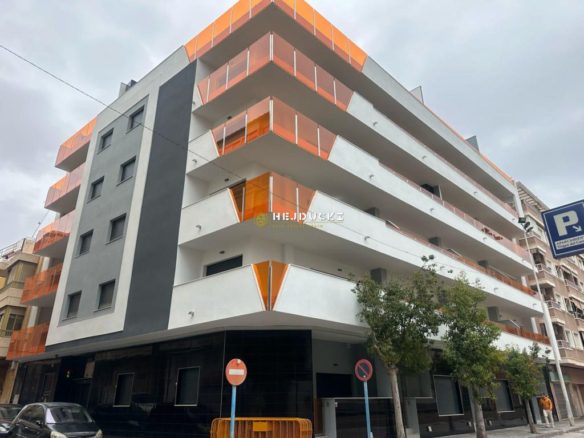 For sale a modern apartment near del Cura beach in Torrevieja.
