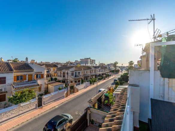 For sale townhouse in Aguas Nuevas, Torrevieja.