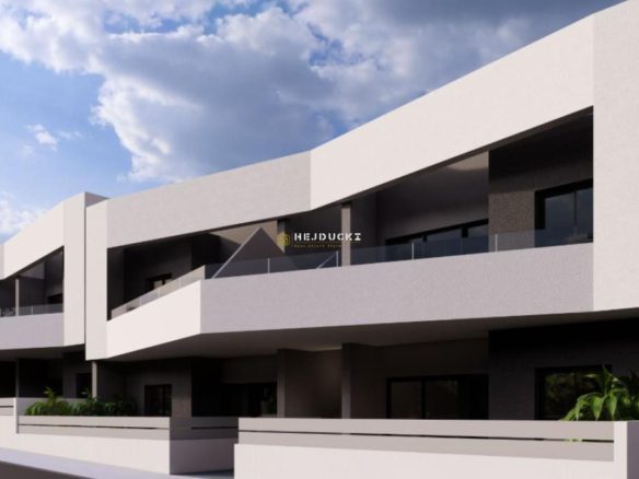 For sale new apartments in San Miguel de Salinas.
