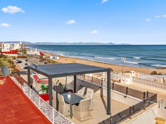 For sale townhouse in La Mata.