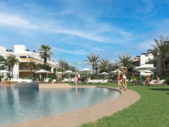 New apartments next to golf resort in Los Alcazares.