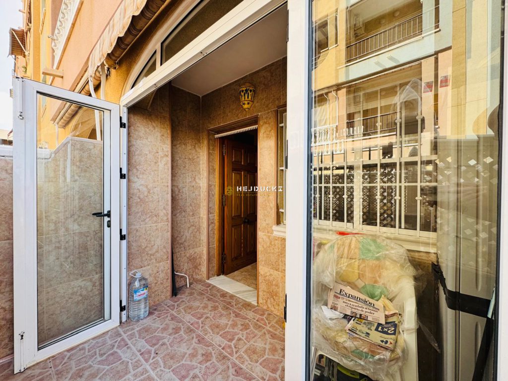 Na sprzedaż apartament w bliskiej odległości od plaży w La Mata.