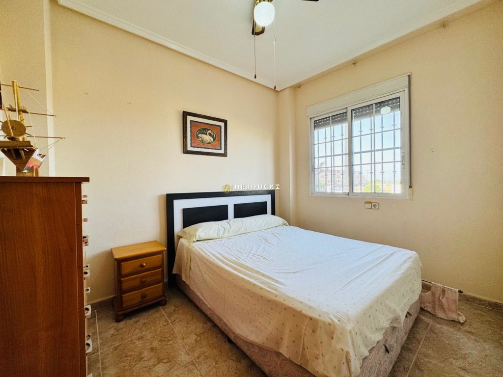 Na sprzedaż apartament w bliskiej odległości od plaży w La Mata.