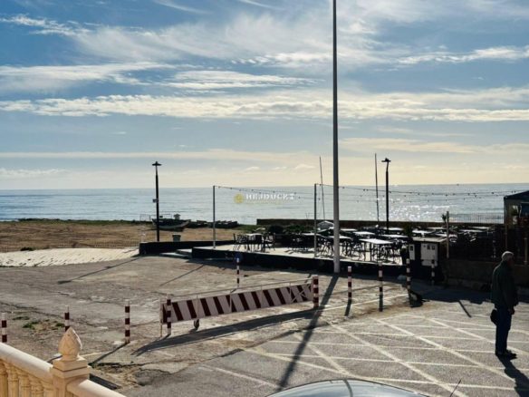 For sale apartment in La Mata.